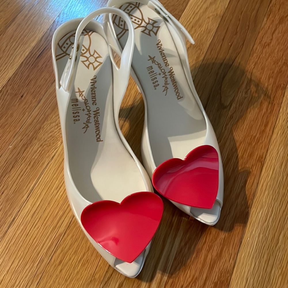 Vivienne Westwood Women's Pump with Heart